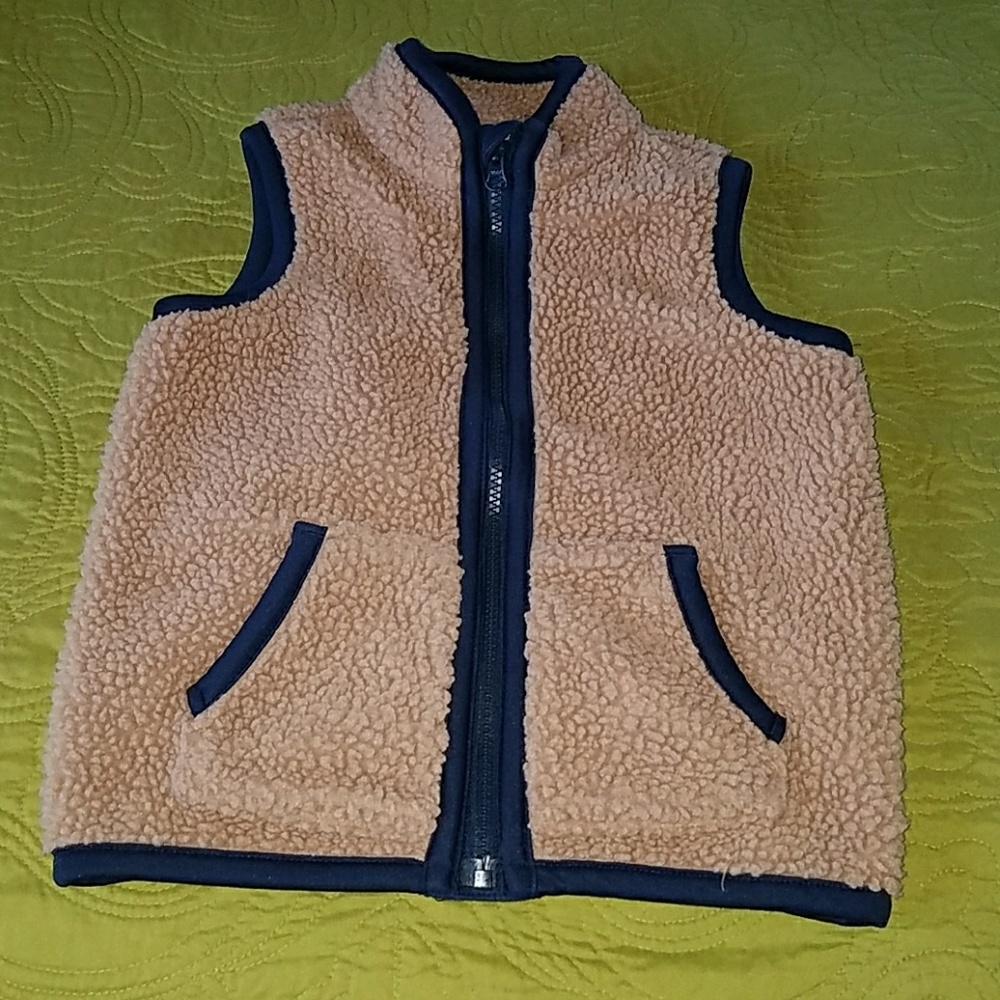 Sherpa Vest, Basswood Brown in color